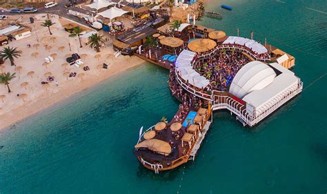 noa beach club pag island.